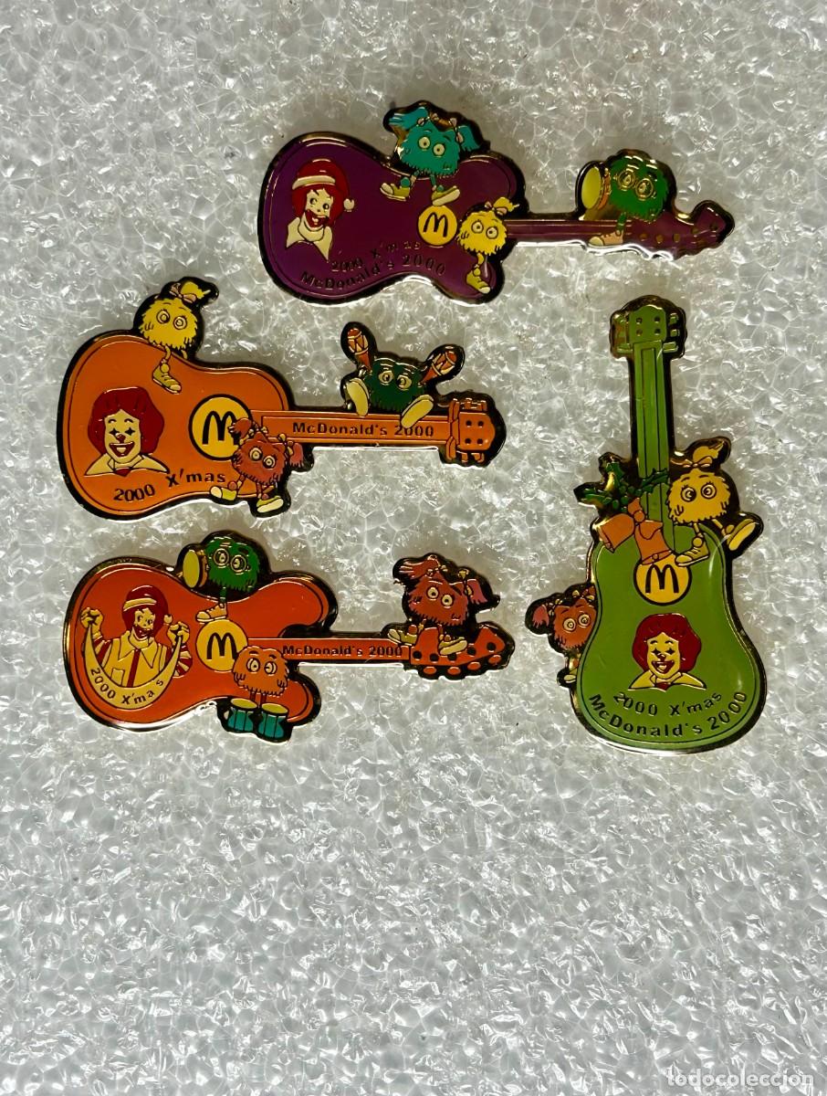 Collection pins: 4013.Lote de 4 pines de McDonald's del a&ntilde;o 2000, dise&ntilde;ados con motivo de la Navidad (X'mas)