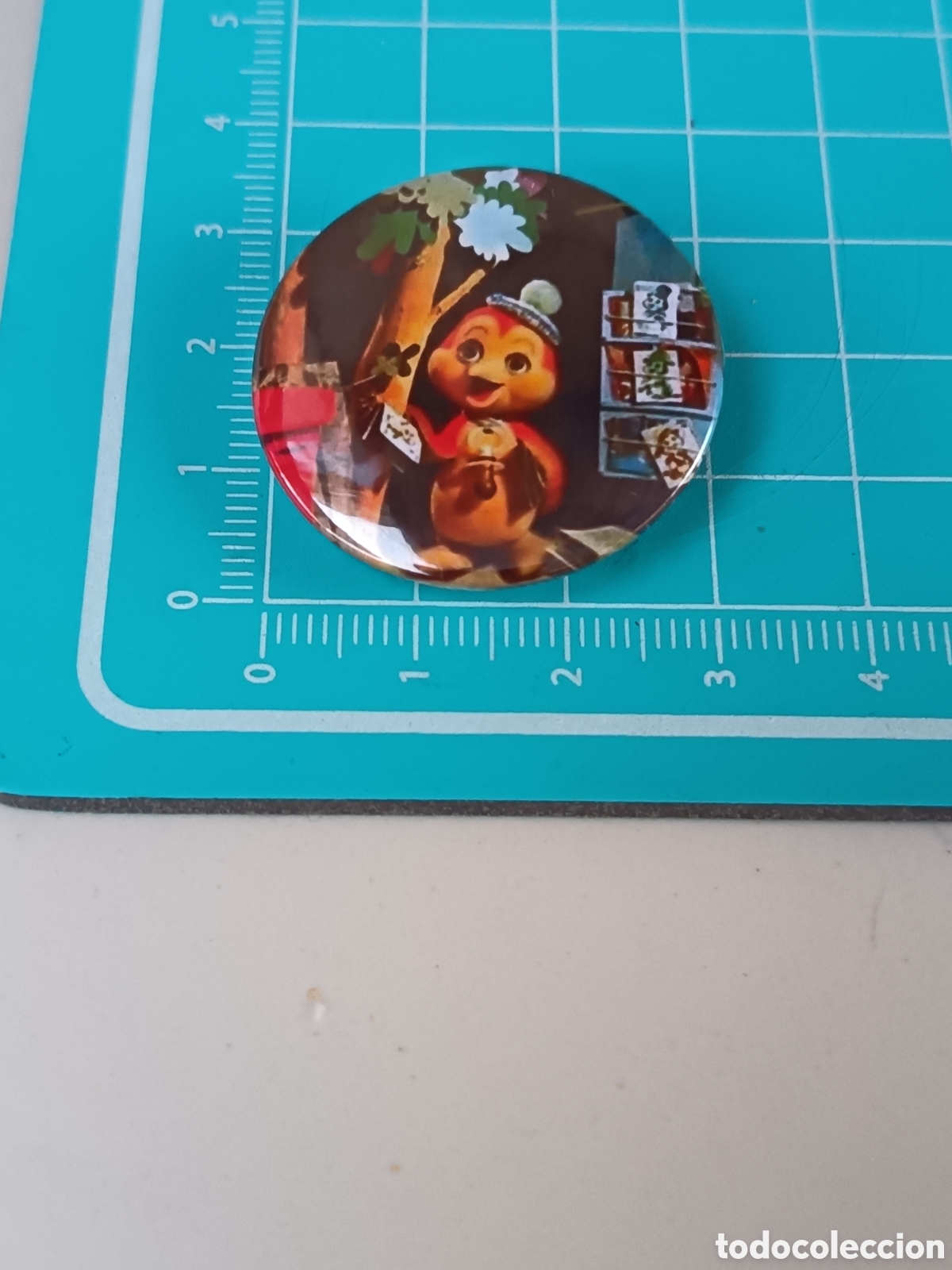 Pins de colecci&oacute;n: Chapa pin vintage El libro Gordo De Petete