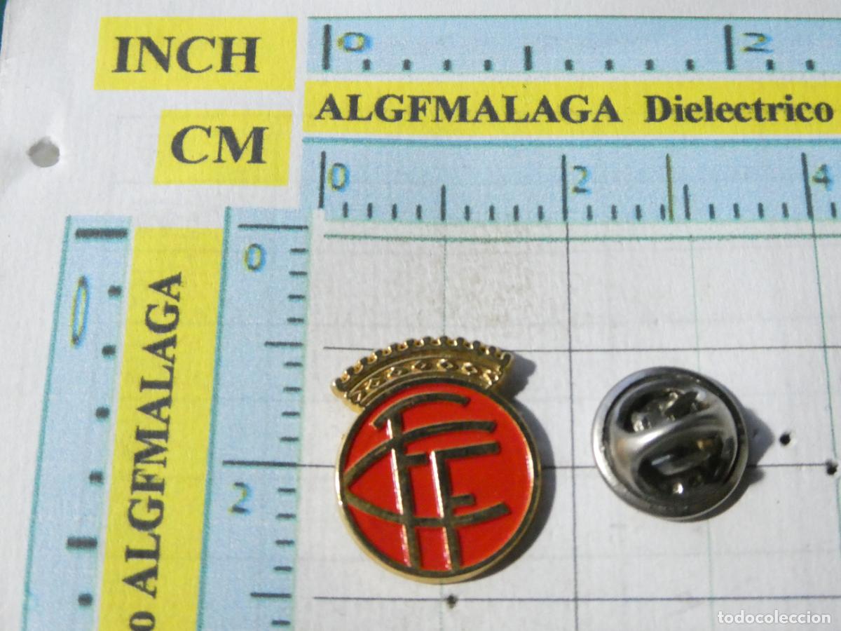 Pin's de collection: PIN DE DEPORTES. F&Uacute;TBOL. ANTIGUO LOGO FEDERACI&Oacute;N ESPA&Ntilde;OLA FEF. ESCUDO EQUIPO.
