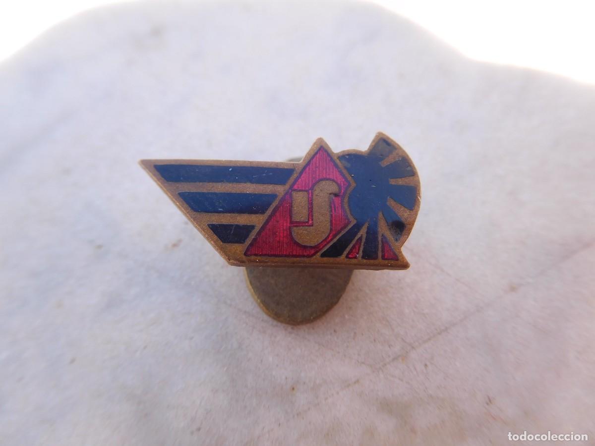 Pins de colecci&oacute;n: Insignia antigua esmaltada a identificar - Foto 2