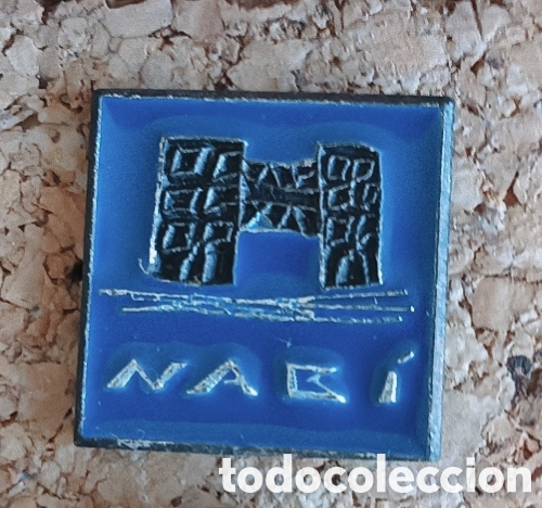 Pins de colecci&oacute;n: PIN ESCOLA NAB&Iacute; - EDIFICIO DE LA ARQUITECTURA - VALLVIDRERA BARCELONA