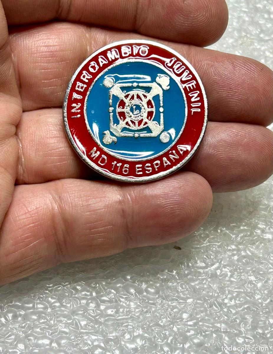 Pins de colecci&oacute;n: 4017.Pin (challenge coin) Intercambio Juvenil Clubes de Leones (Lions Clubs International) de Espa&ntilde;a