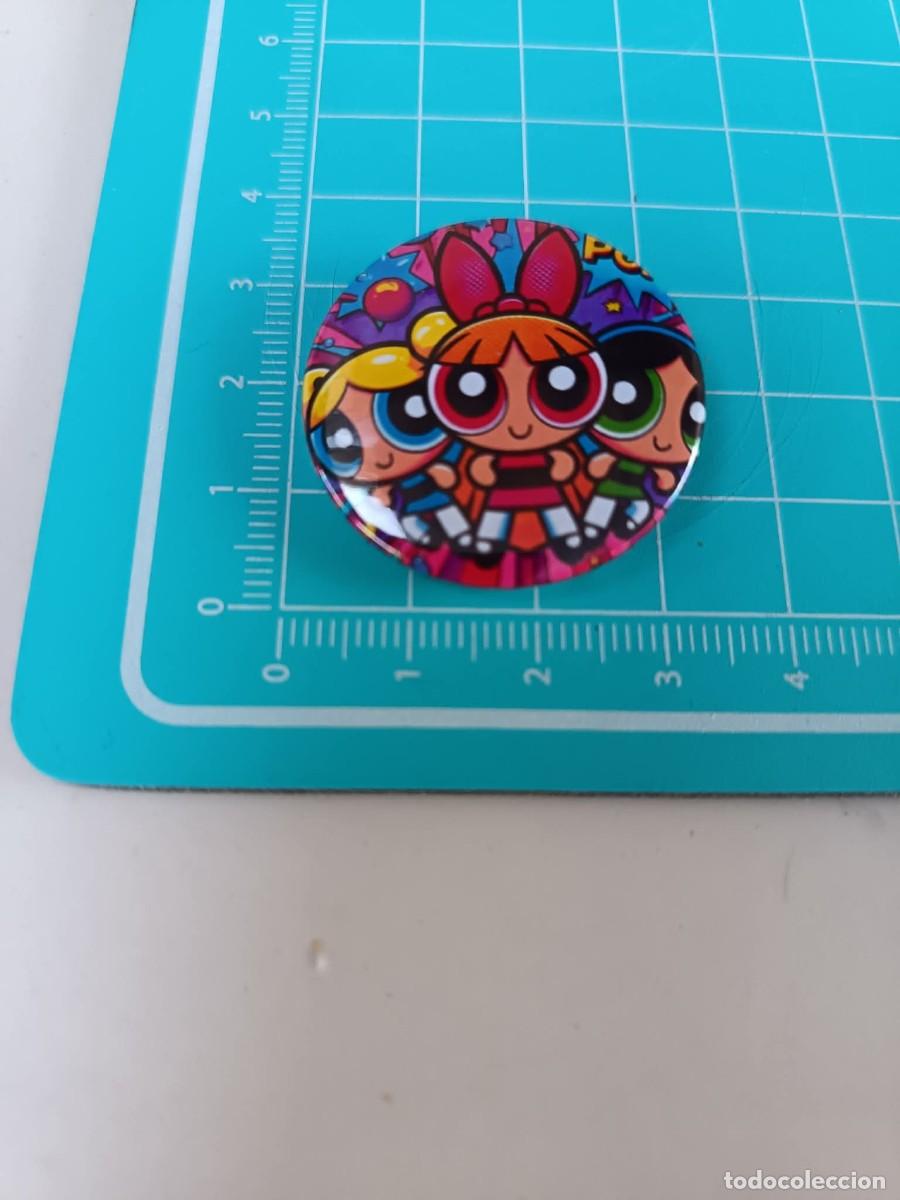 Pins de colecci&oacute;n: Chapa pin vintage Las Supernenas