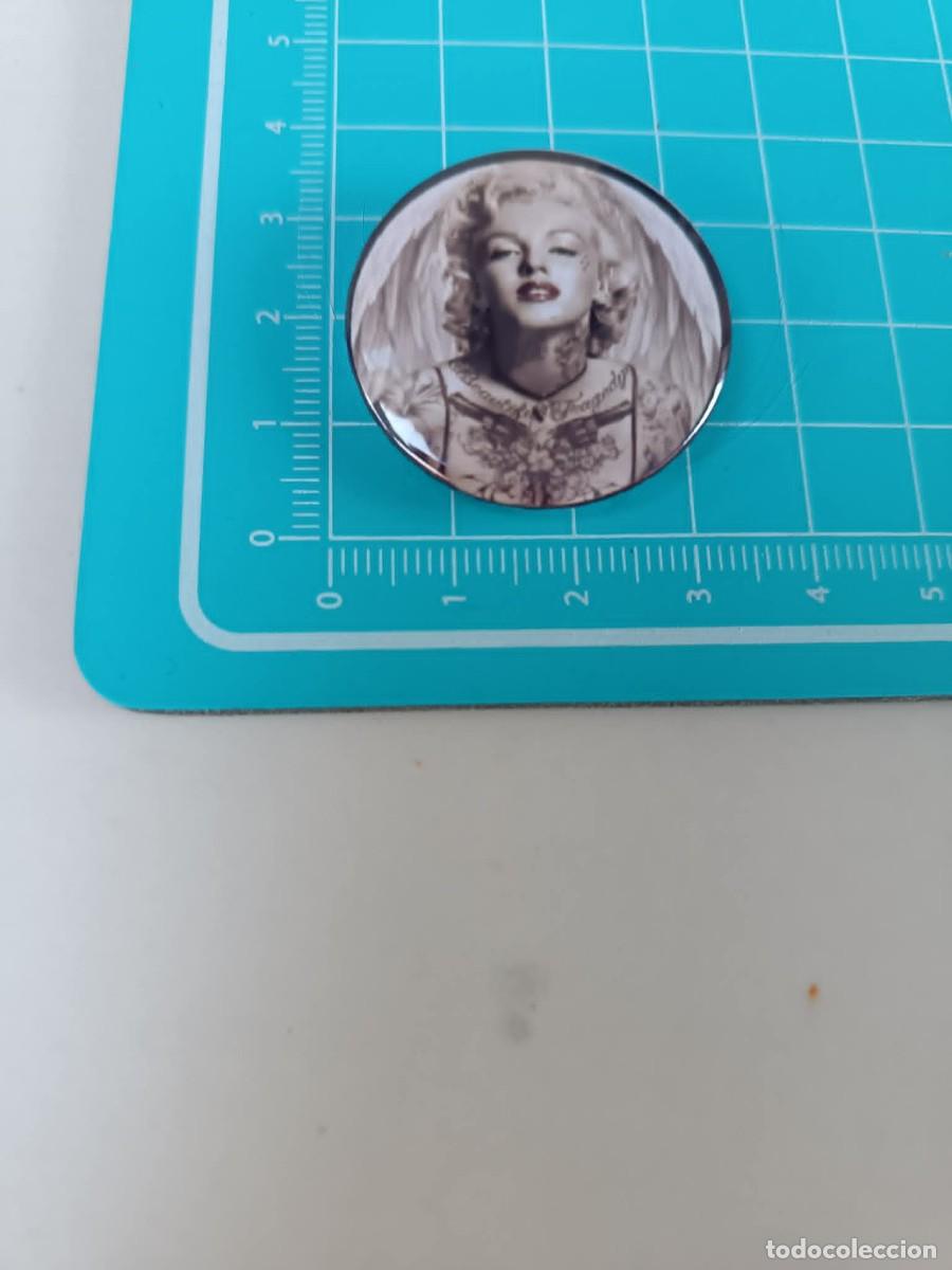Sammlung von Pins: Chapa pin vintage Marilyn Monroe