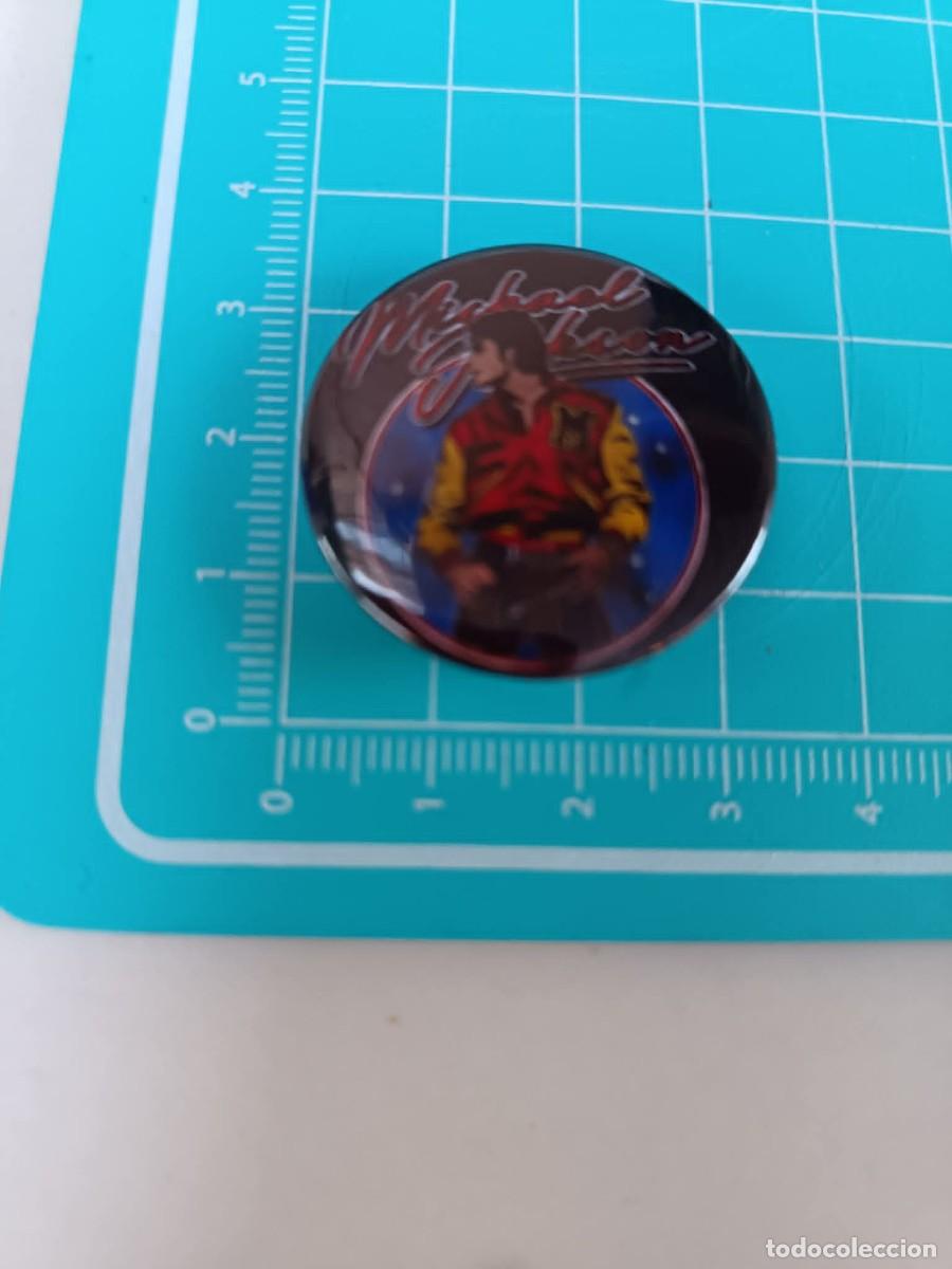 Pins de colecci&oacute;n: Chapa pin vintage Michael Jackson