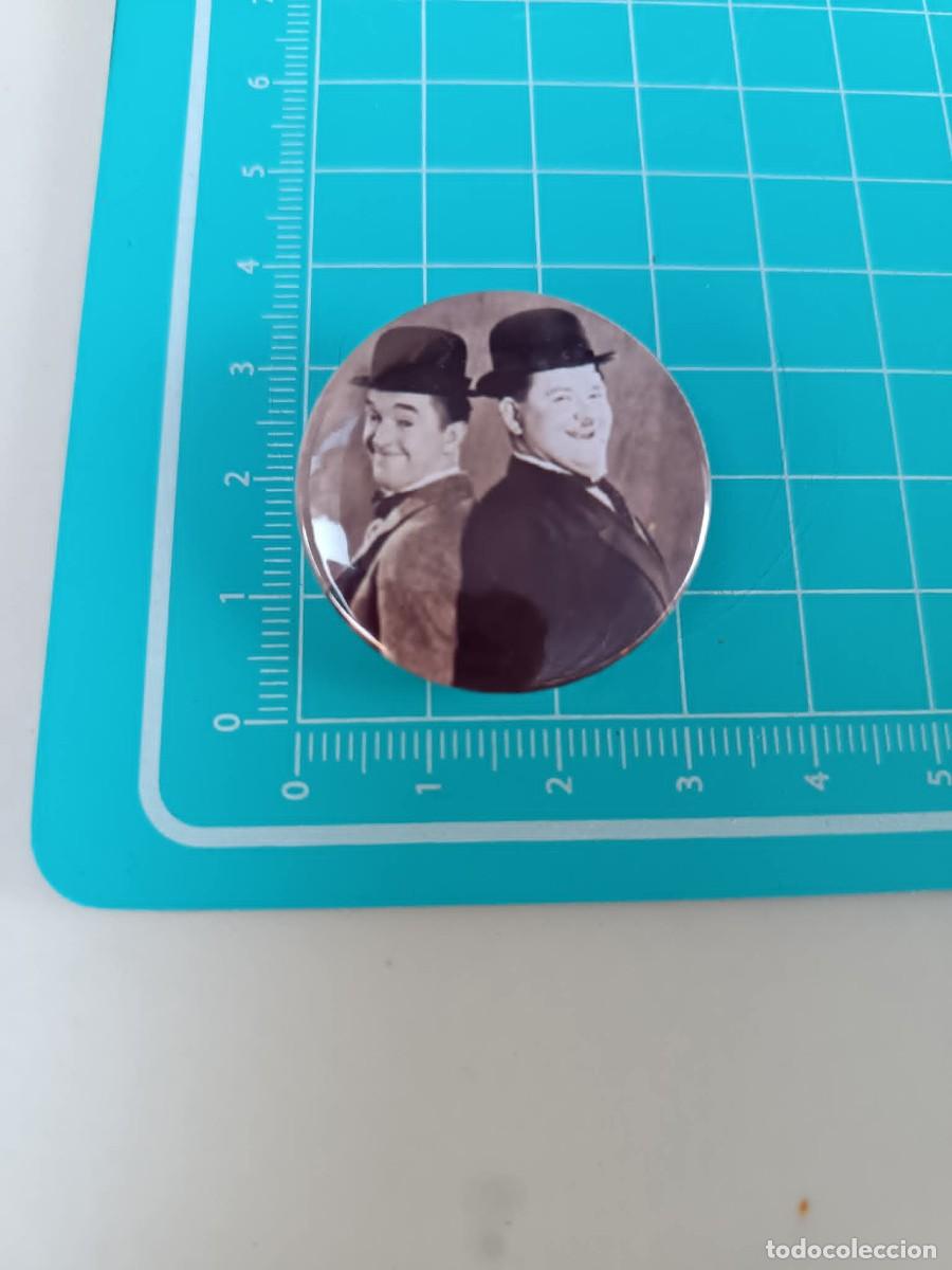 Pins de colecci&oacute;n: Chapa pin vintage Stan Laurel Y Oliver Hardy (El Gordo y El Flaco)