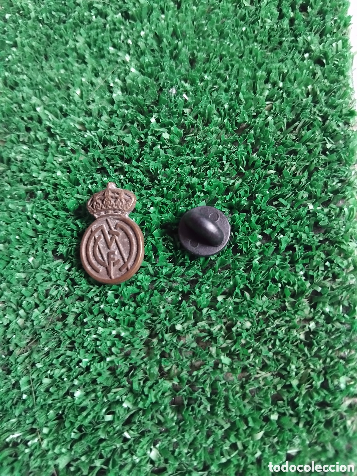 Pins de colecci&oacute;n: Pin del Real Madrid C.F envejecido