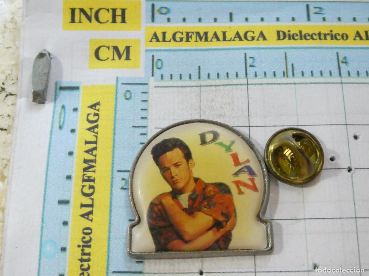 Pins de colecci&oacute;n: PIN DE CINE / TELEVISI&Oacute;N. SENSACI&Oacute;N DE VIVIR. DYLAN. BEVERLY HILLS 90210. PERFECTO.