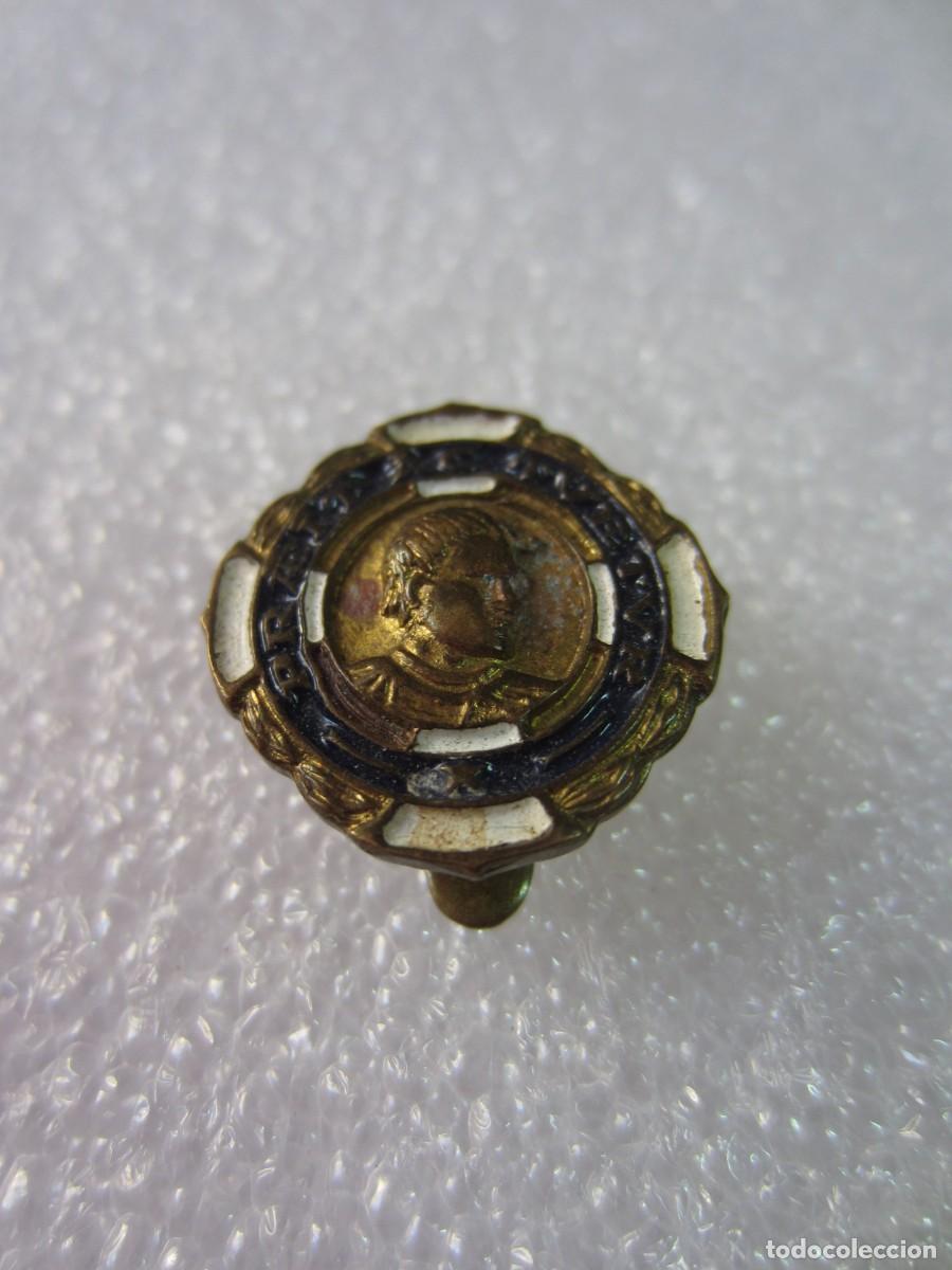 Pins de colecci&oacute;n: Pin Solapa Asociaci&oacute;n Antiguos Alumnos Salesianos Don Bosco PRAEIT AC TVETVR