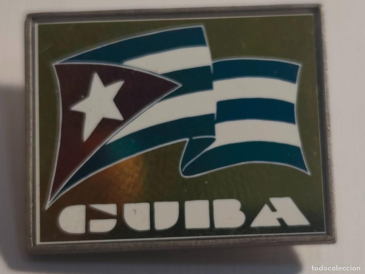 Collection pins: PIN - CUBA - BANDERA