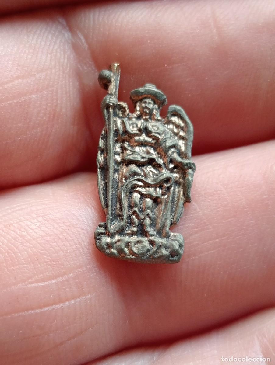 Pins de colecci&oacute;n: PINS RELIGIOSO ARCANGEL SAN RAFAEL