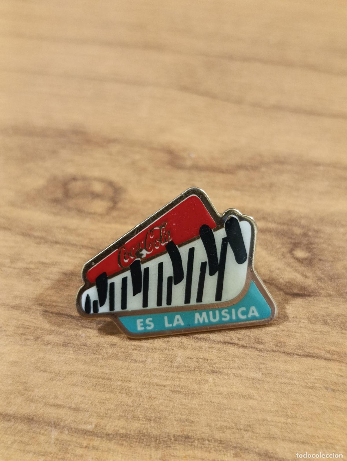 Pin's de collection: PIN COCA COLA. ES LA M&Uacute;SICA