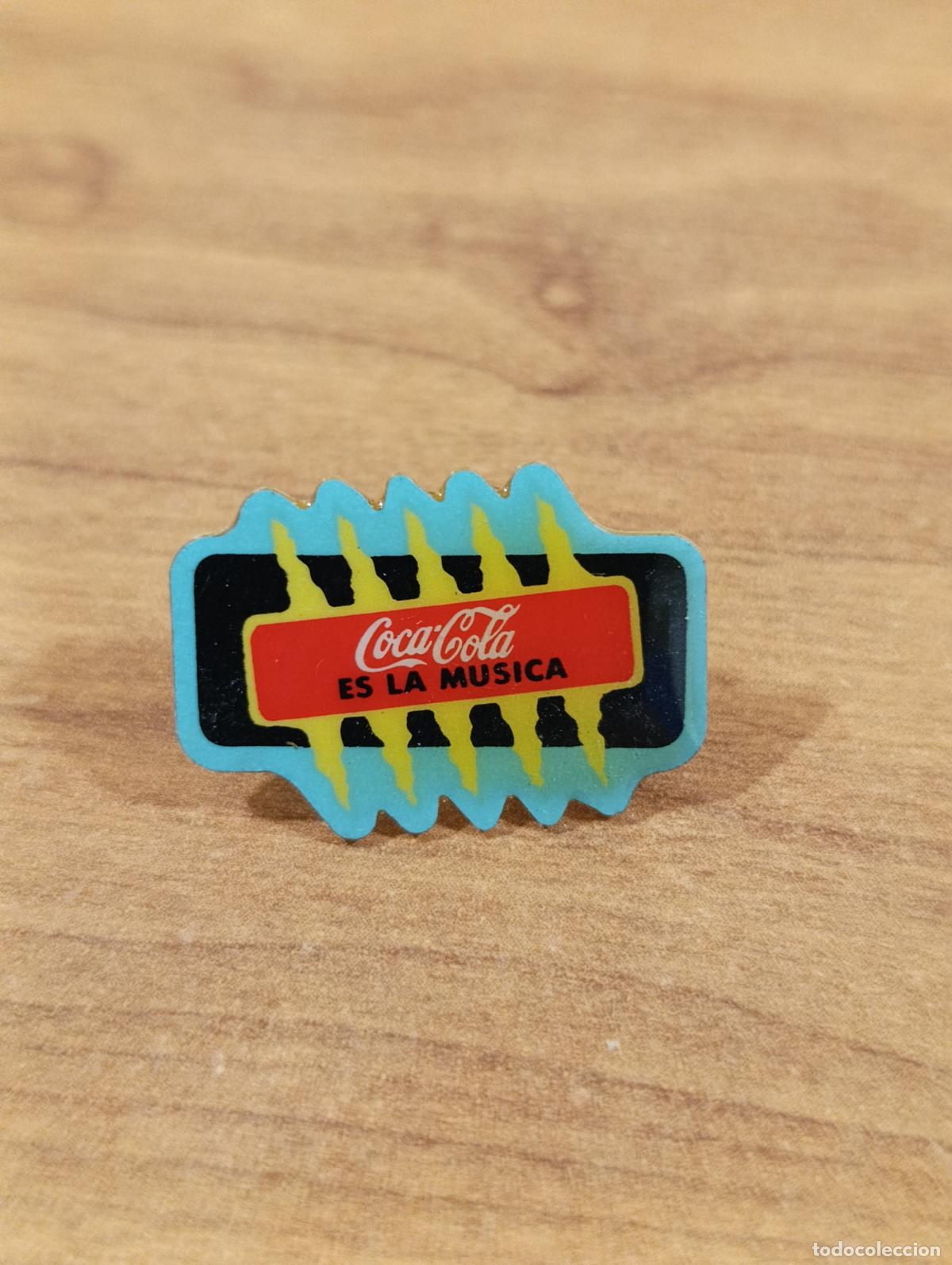 Pin's de collection: PIN COCA COLA. ES LA M&Uacute;SICA