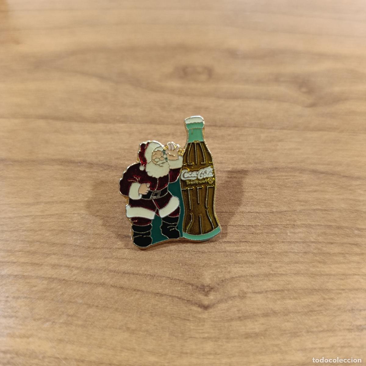 Collection pins: PIN COCA COLA. PAPA NOEL. NAVIDAD