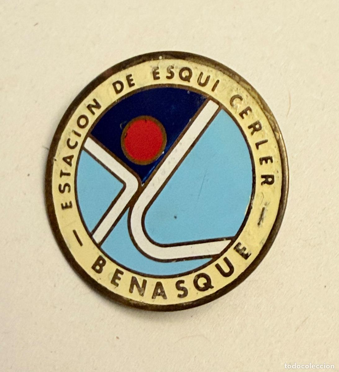 Pins de colecci&oacute;n: ANTIGUO PIN ESTACION DE ESQUI CERLER BENASQUE