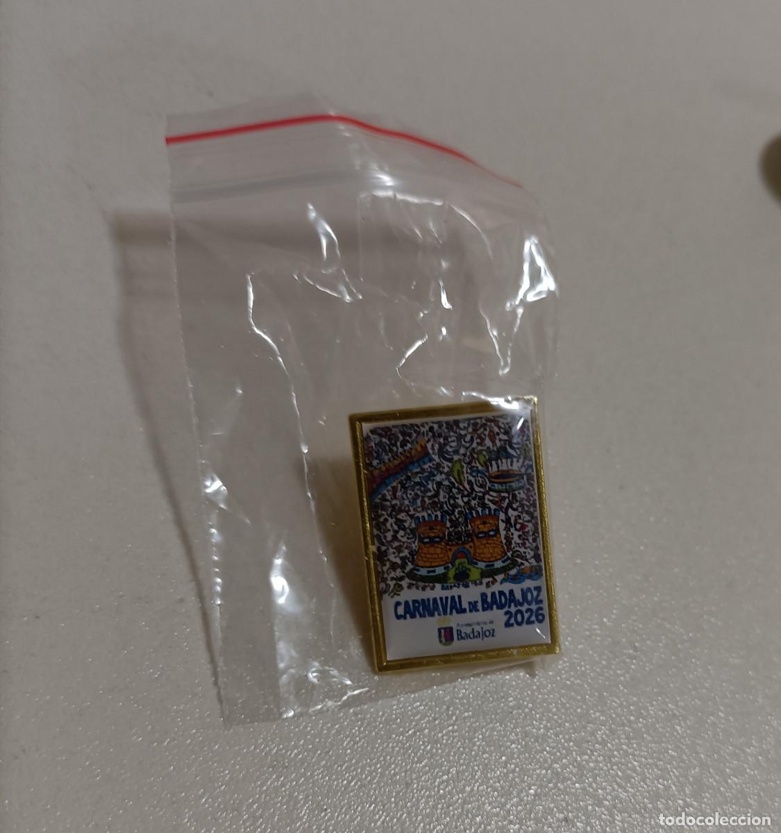 Pins de colecci&oacute;n: Pin cartel carnavales carnaval de Badajoz fiestas extremadura 2026