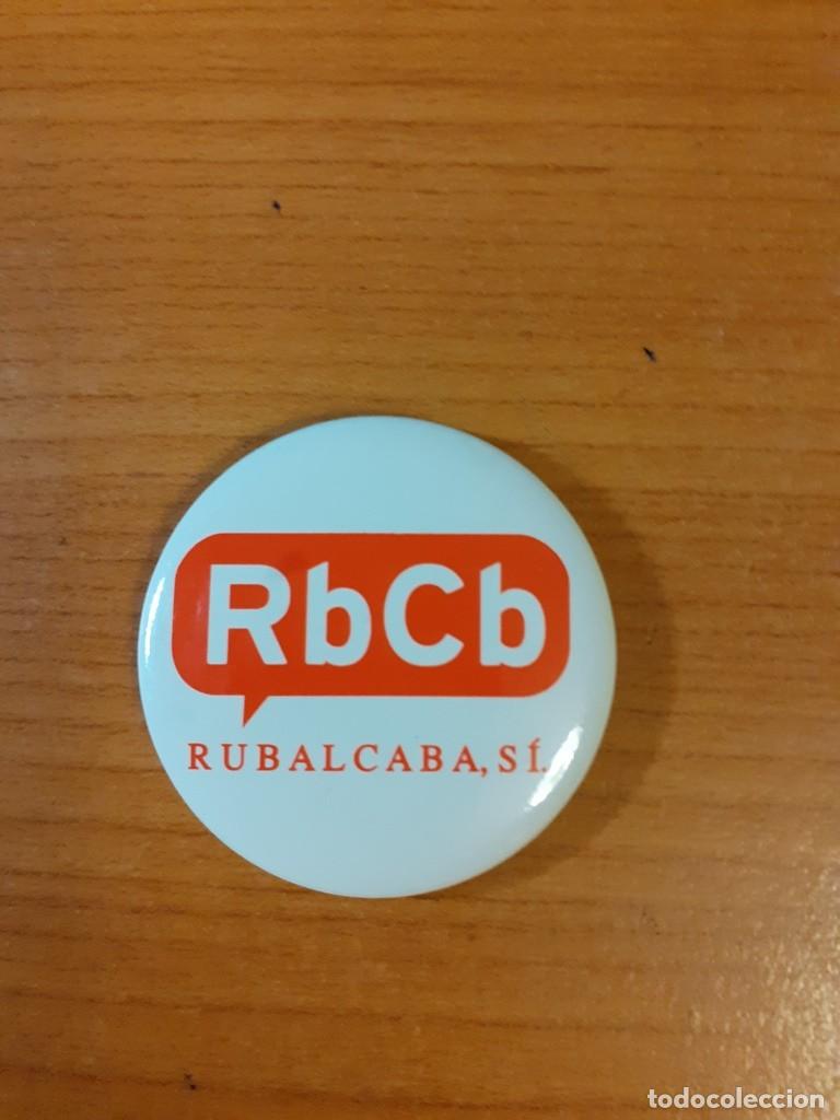 Pins de colecci&oacute;n: CHAPA / PIN - RUBALCABA, SI - PSOE - (2011) - Foto 1