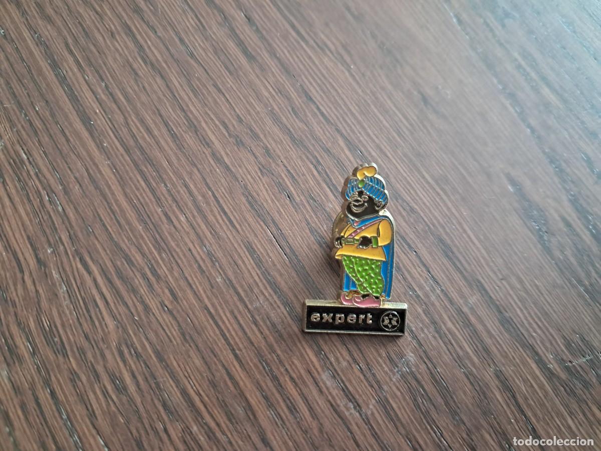 Pins de colecci&oacute;n: pin de publicidad, cadena electrodom&eacute;sticos expert, reyes magos.