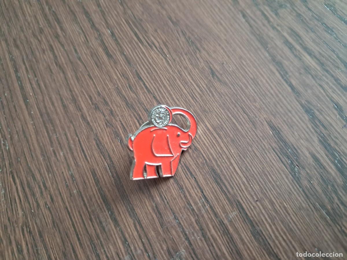 Pins de colecci&oacute;n: pin de publicidad, banco de Santander.