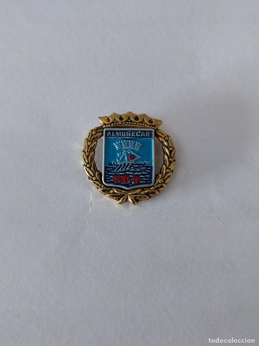 Pins de colecci&oacute;n: PIN ESCUDO HERALDICO DE ALMU&Ntilde;ECAR- GRANADA