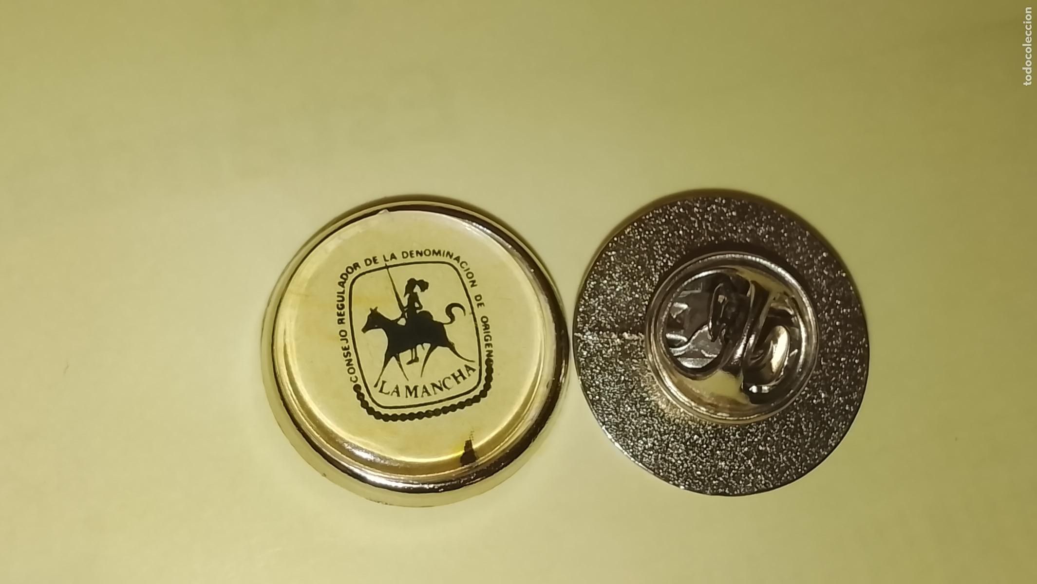 Pins de colecci&oacute;n: pin redondo metal - Don Quijote de la Mancha