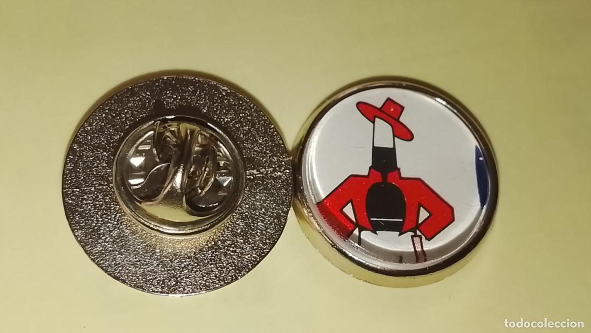 Pins de colecci&oacute;n: pin redondo metal - t&iacute;o Pepe Gonz&aacute;lez byass