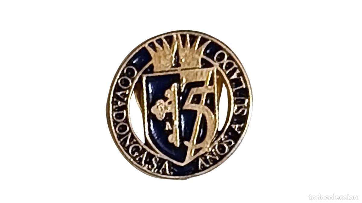 Pins de colecci&oacute;n: PIN GRUPO DE CULTURA COVADONGA - 75 ANIVERSARIO - ESCUDO ESMALTADO AZUL Y DORADO - GIJ&Oacute;N, ASTURIAS