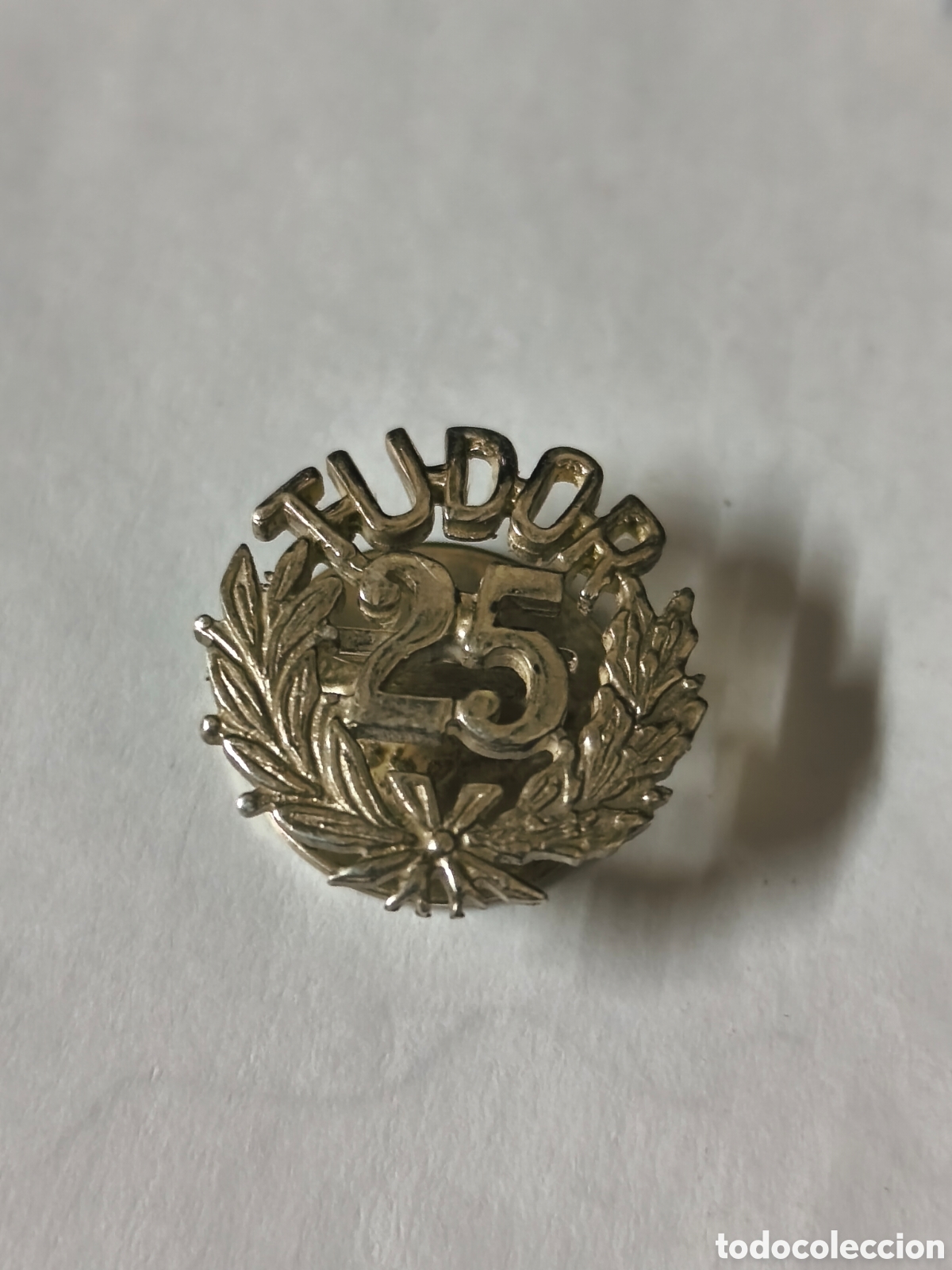 Sammlung von Pins: INSIGNIA DE BATERIAS TUDOR 25 ANIVERSARIO