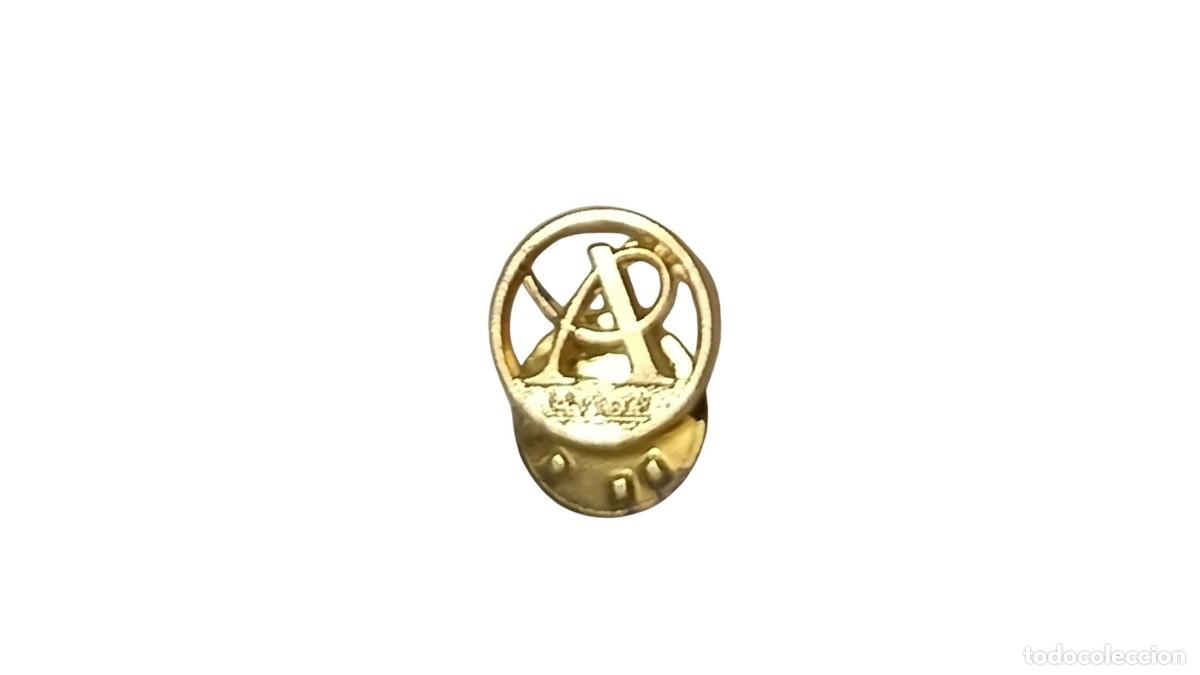 Pins de colecci&oacute;n: PIN VINTAGE - MONOGRAMA &rdquo;A&rdquo; - INSCRIPCI&Oacute;N &rdquo;AVIDA&rdquo; - METAL DORADO - A&Ntilde;OS 80/90 - RETRO