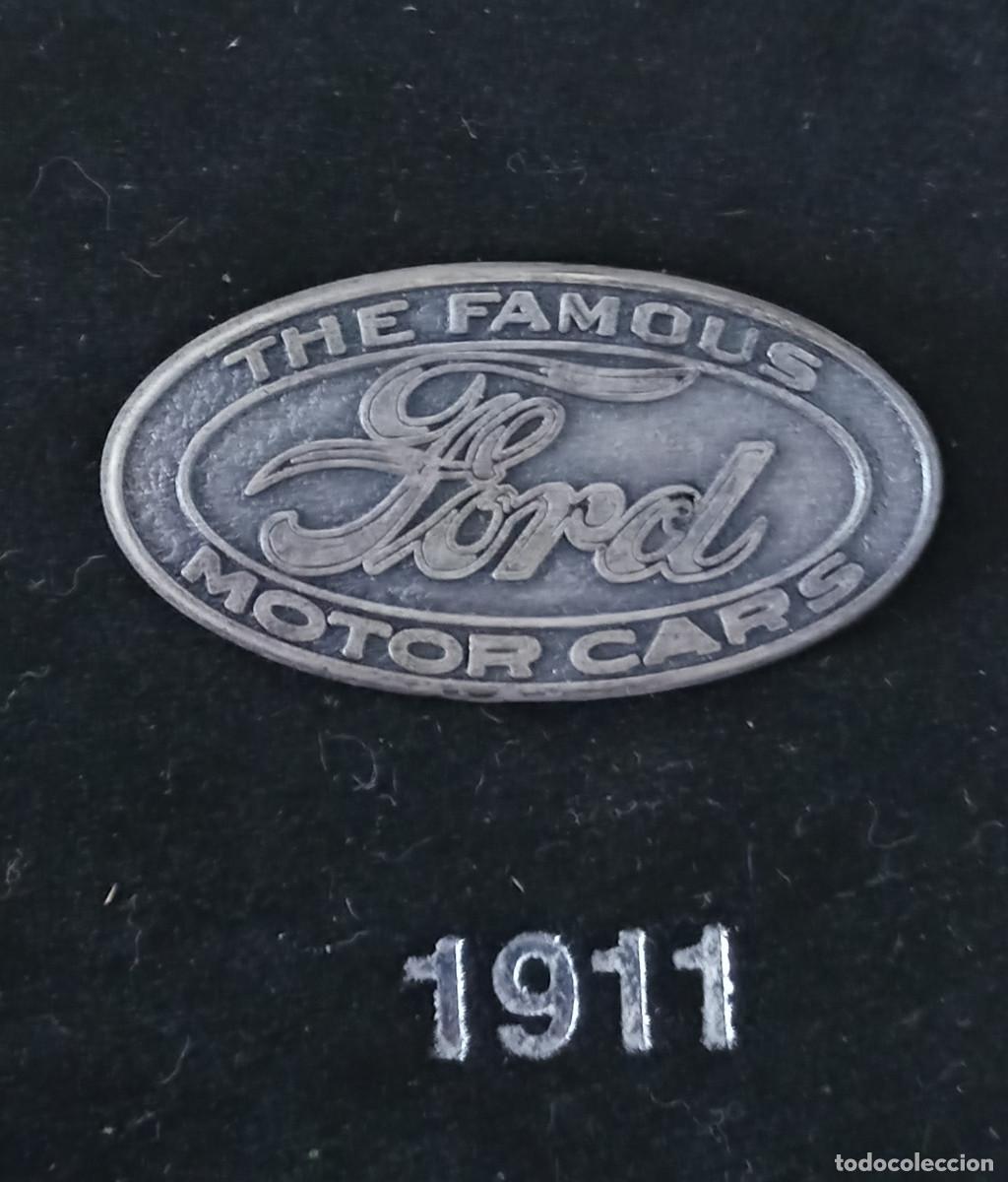 Pins de colecci&oacute;n: Pin r&eacute;plica hist&oacute;rico del &oacute;valo de la marca Ford del a&ntilde;o 1911
