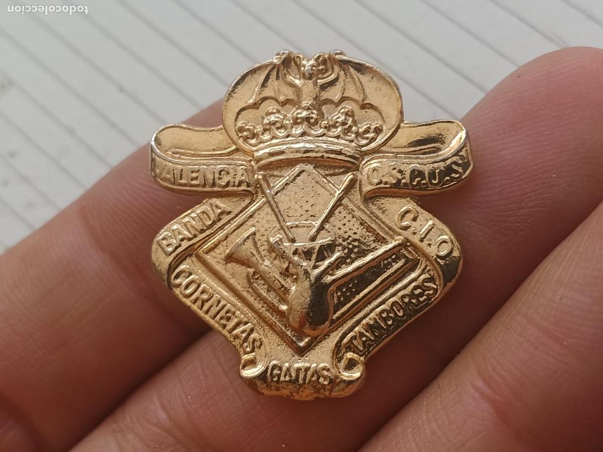 Pins de colecci&oacute;n: Insignia de banda de cornetas, tambores, gaitas. Valencia