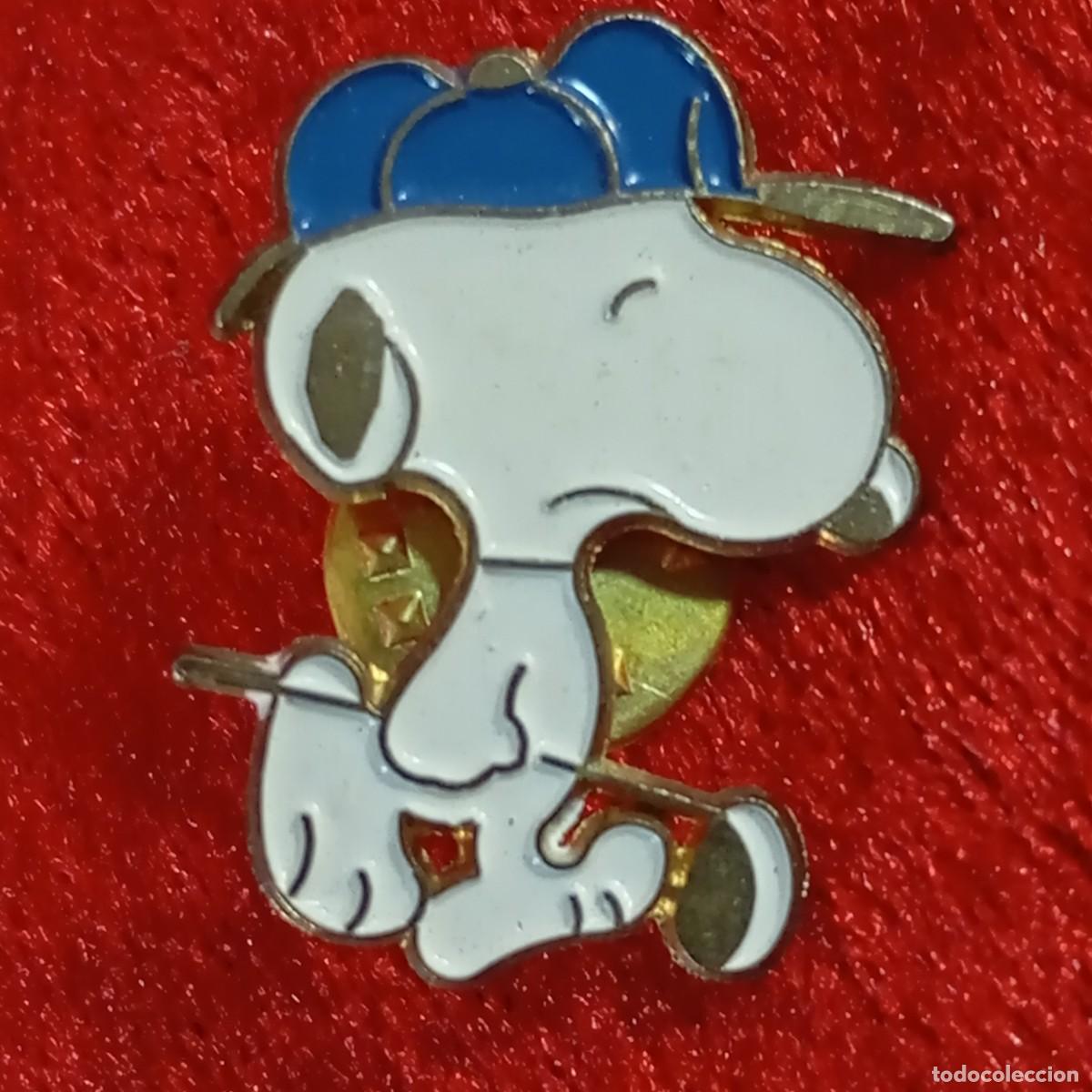 Pins de colecci&oacute;n: ANTIGUO PIN - SNOOPY - PEANUTS - DEPORTE - GOLF - VINTAGE - METAL ESMALTADO - RARO / 551
