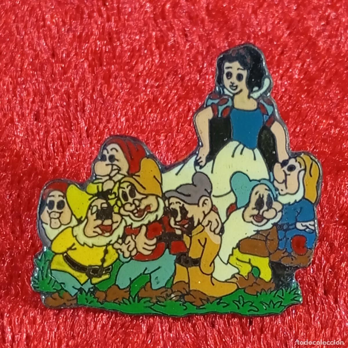 Pins de cole&ccedil;&atilde;o: ANTIGUO PIN - BLANCANIEVES Y LOS SIETE ENANITOS - WALT DISNEY - ESMALTADO - VINTAGE - RARO / 557