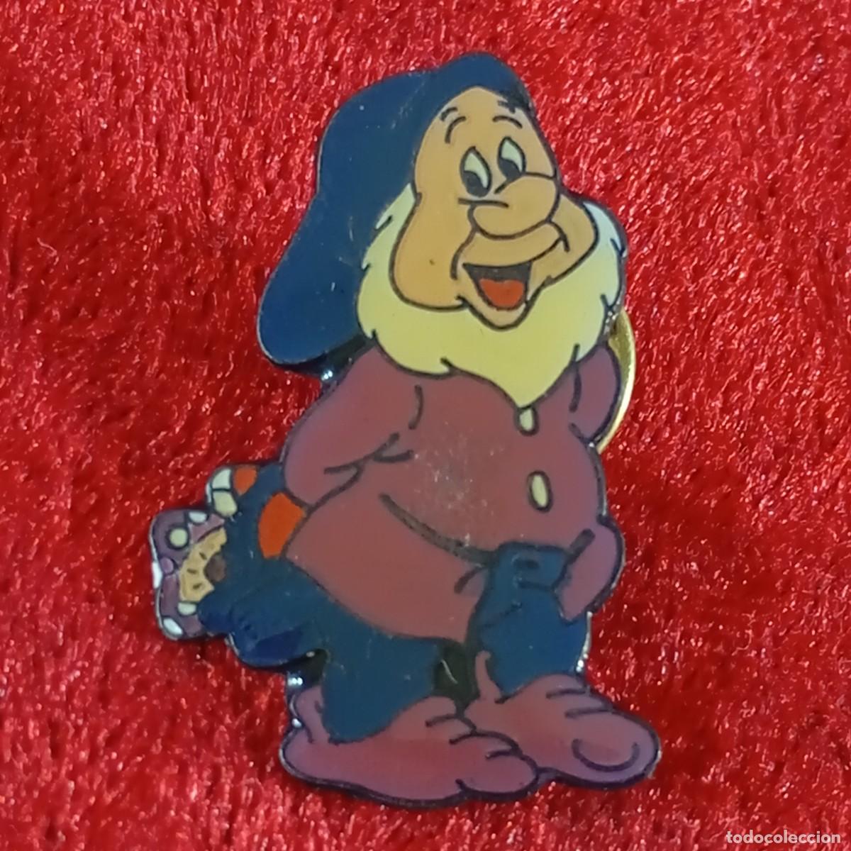 Pins de colecci&oacute;n: ANTIGUO PIN - ENANITO FELIZ - HAPPY - BLANCANIEVES Y LOS SIETE ENANITOS - WALT DISNEY - RARO / 559