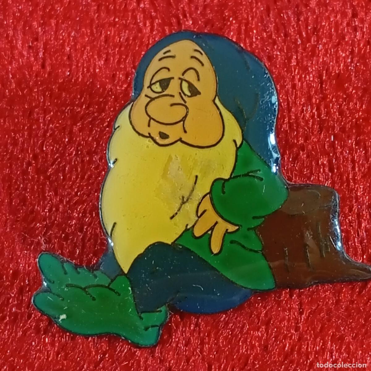 Pins de colecci&oacute;n: ANTIGUO PIN - ENANITO DORMIL&Oacute;N, SLEEPY- BLANCANIEVES Y LOS SIETE ENANITOS - WALT DISNEY - RARO / 561