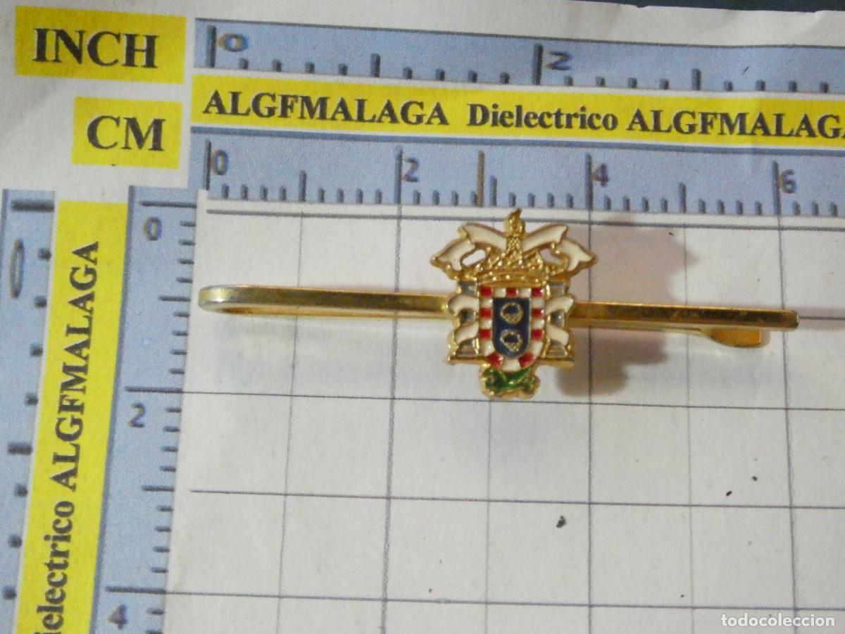 Pins de colecci&oacute;n: INSIGNIA ALFILER DE CORBATA PISACORBATAS. TURISMO. ESCUDO HER&Aacute;LDICO MELILLA