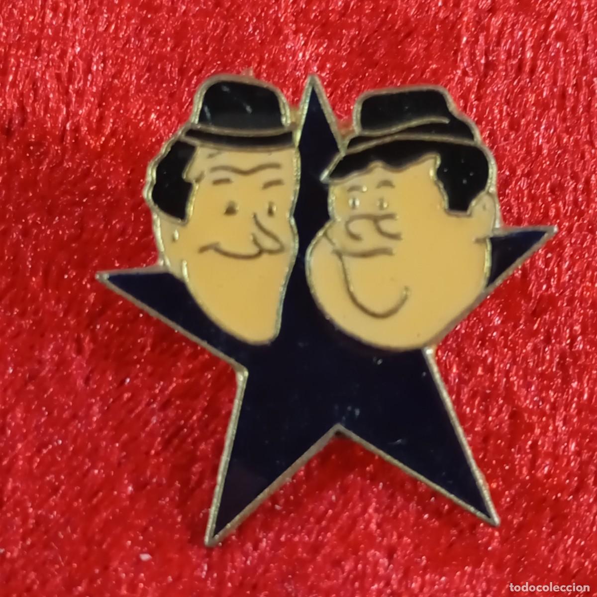 Pin's de collection: ANTIGUO PIN - LAUREL & HARDY - EL GORDO Y EL FLACO - WALT DISNEY - VINTAGE - ESMALTADO - RARO / 568