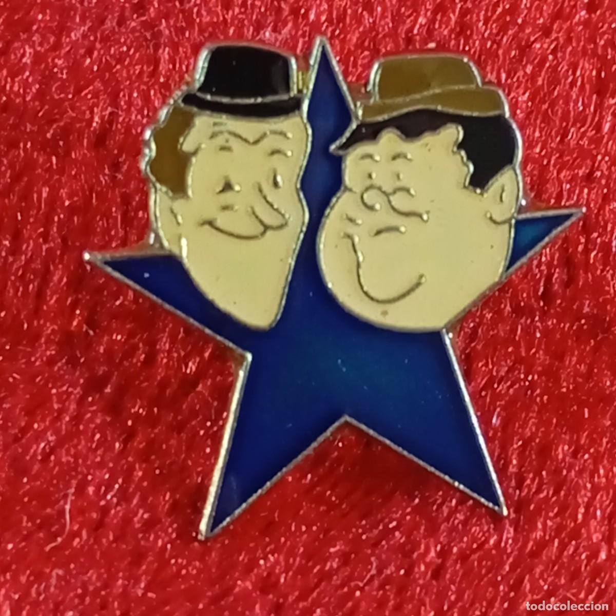 Pin's de collection: ANTIGUO PIN - LAUREL & HARDY - EL GORDO Y EL FLACO - WALT DISNEY - VINTAGE - ESMALTADO - RARO / 569