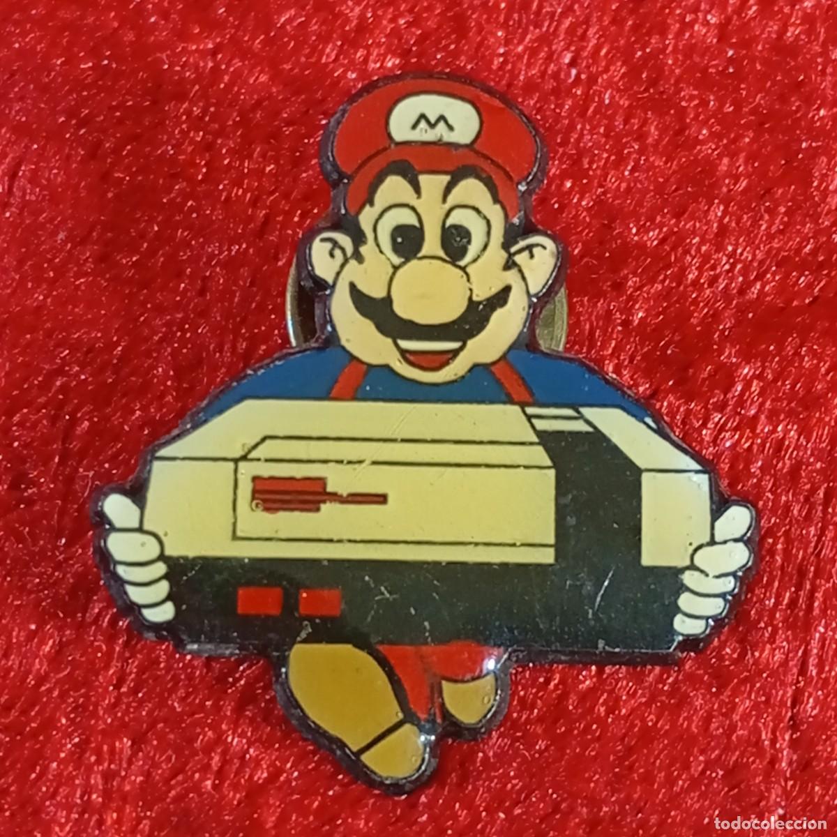 Pin's de collection: ANTIGUO PIN - SUPER MARIO BROS - NINTENDO - CONSOLA NES - VINTAGE - METAL ESMALTADO - RARO / 573