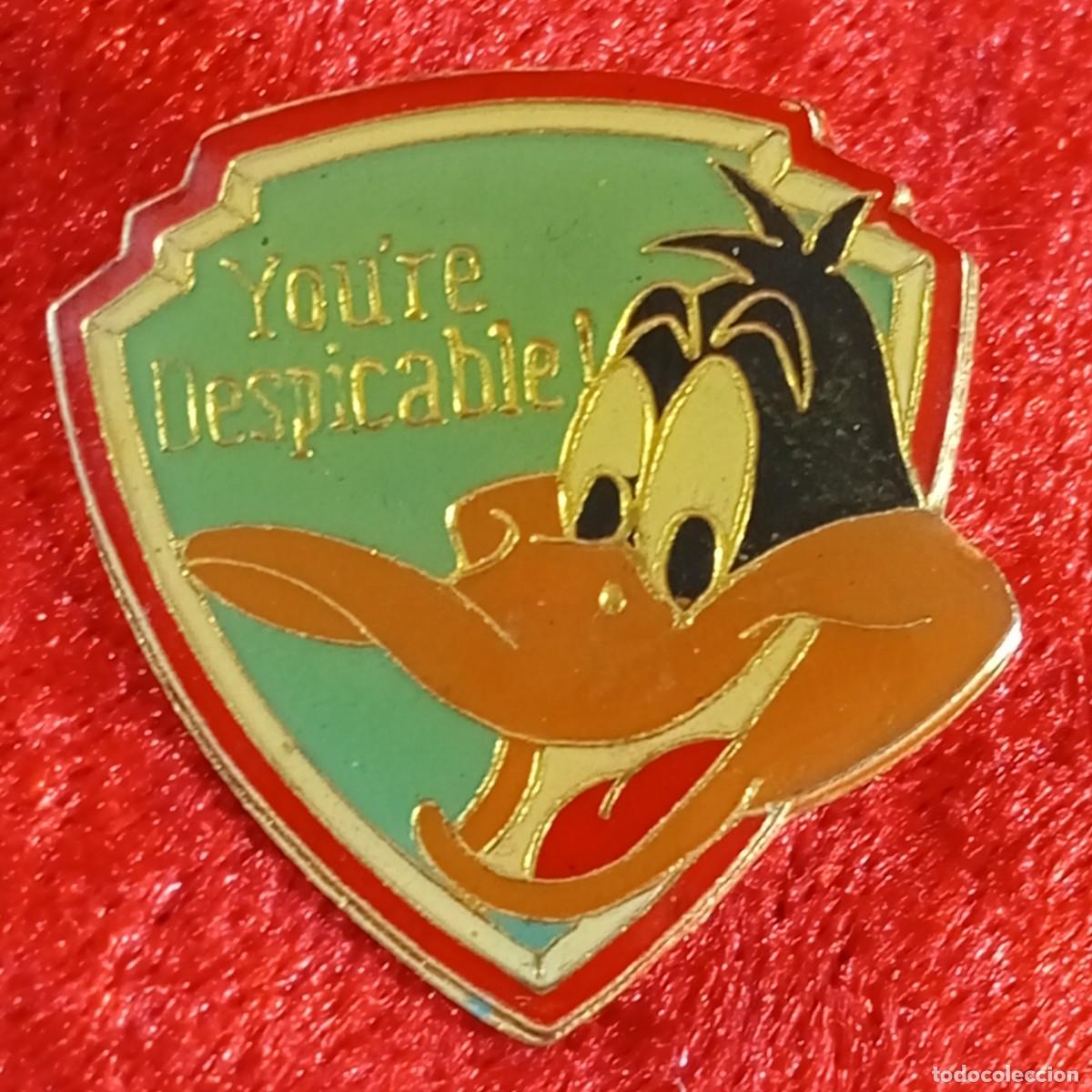 Pin's de collection: ANTIGUO PIN - PATO LUCAS - YOU'RE DESPICABLE - LOONEY TUNES - WARNER BROS - ESMALTADO - RARO / 592