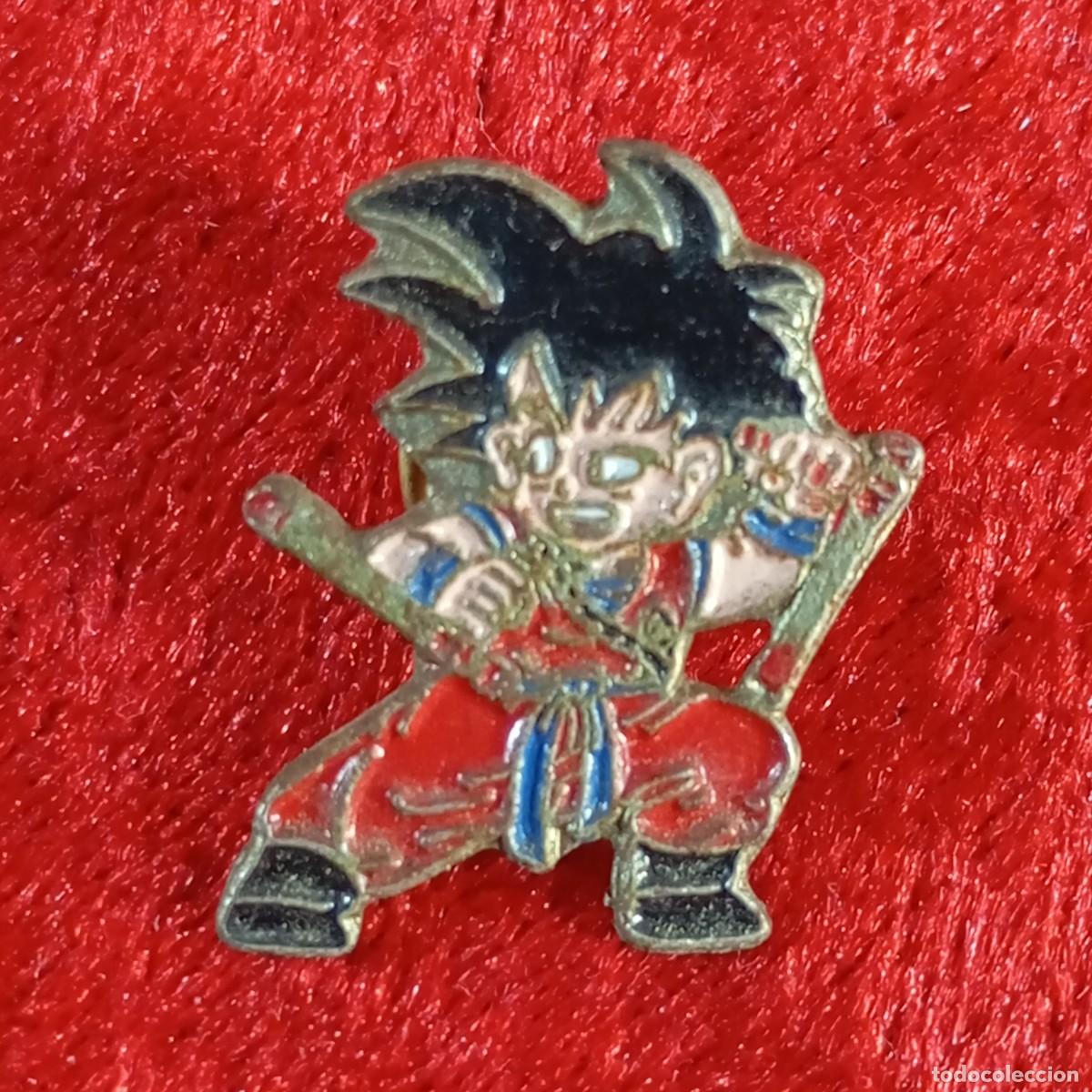 Pins de colecci&oacute;n: ANTIGUO PIN - SON GOKU DE NI&Ntilde;O - DRAGON BALL - BOLA DE DRAG&Oacute;N - 1989 - ESMALTADO - RARO / 610