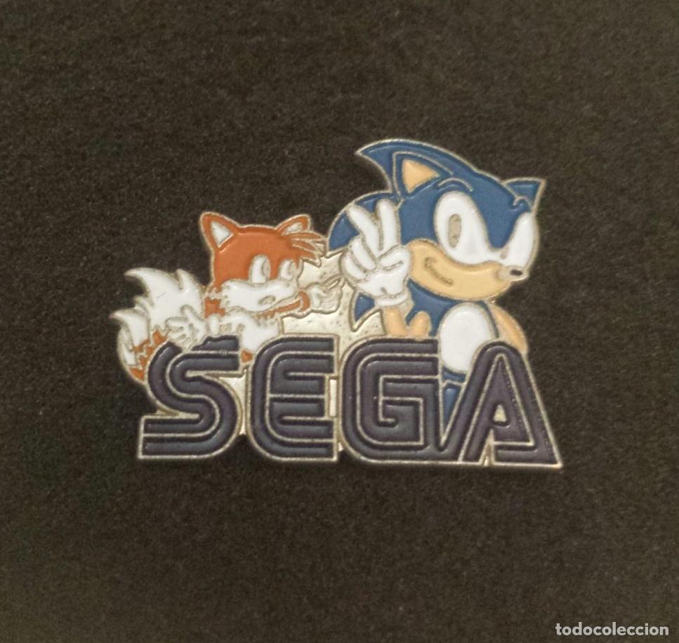 Pins de colecci&oacute;n: ANTIGUO PIN SEGA CON SONIC Y MILES PROWER 《TAILS》(PERSONAJES VIDEOJUEGOS)