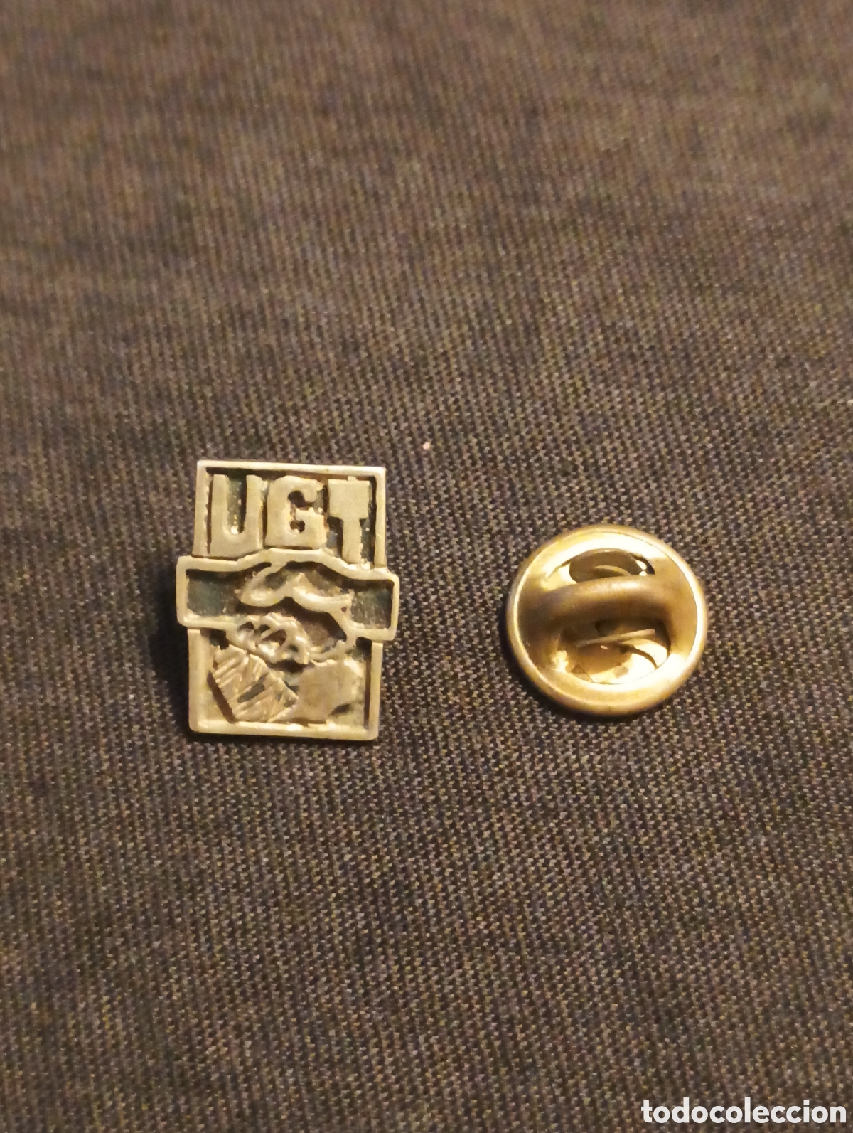 Pins de colecci&oacute;n: Pins insignia con pincho y cierre ugt