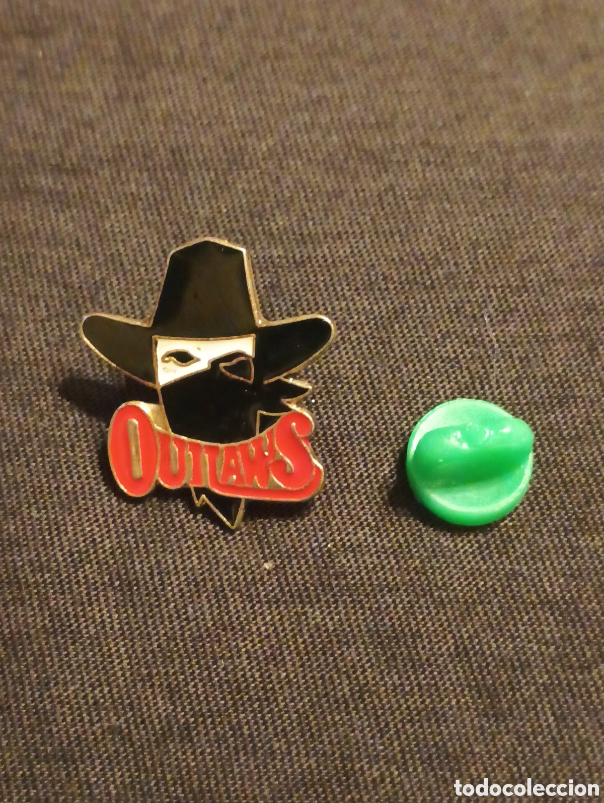 Pins de colecci&oacute;n: Pins insignia con pincho y cierre