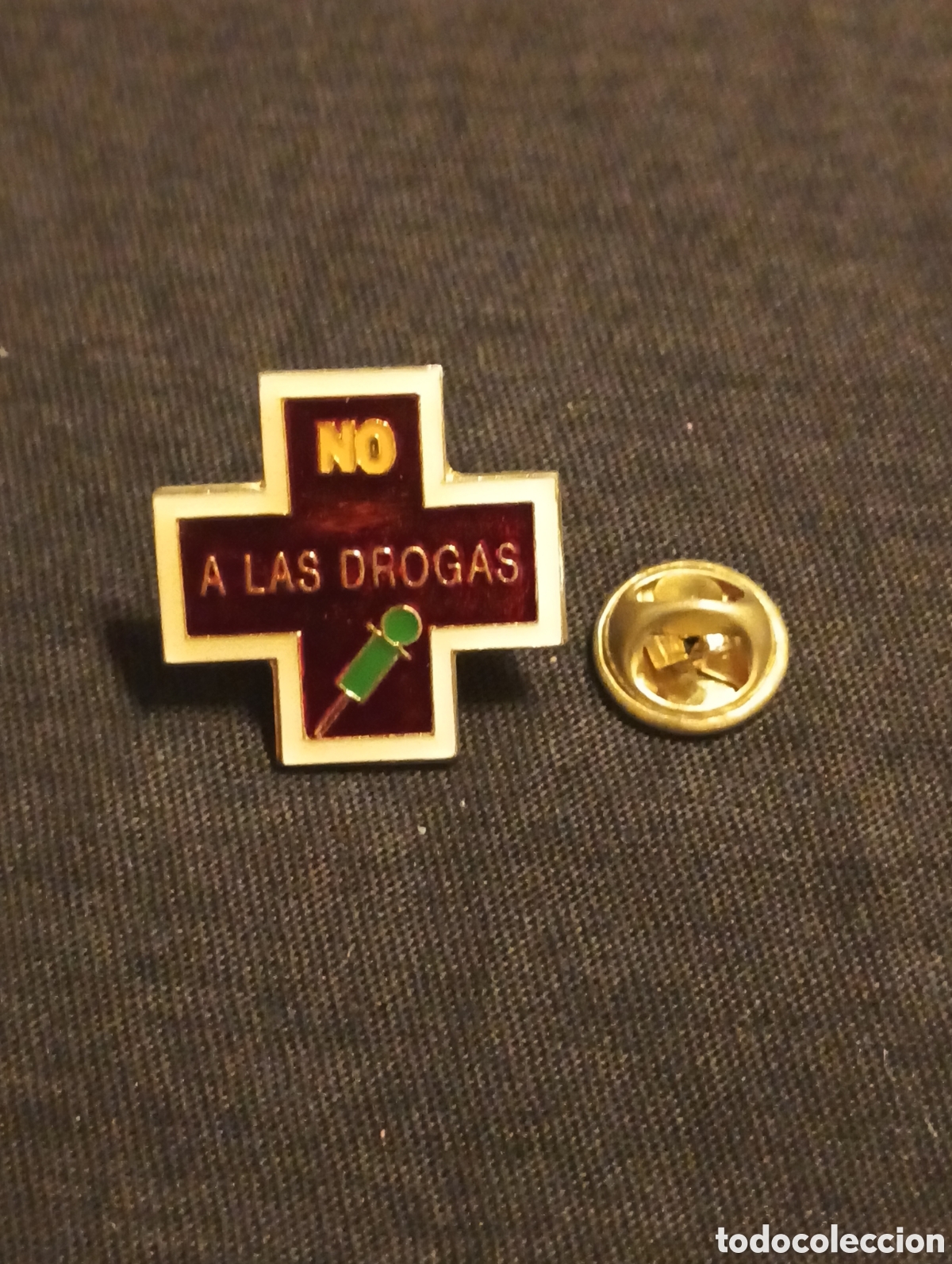 Pins de cole&ccedil;&atilde;o: Pins insignia con pincho y cierre no a las drogas