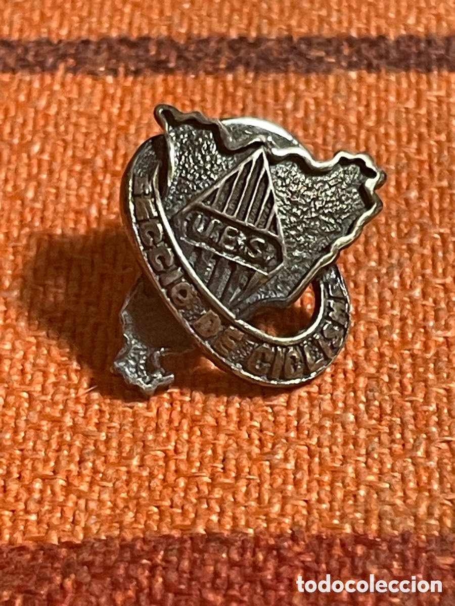 Pins de cole&ccedil;&atilde;o: Pin UE Sants ciclismo antiguo escudo metal