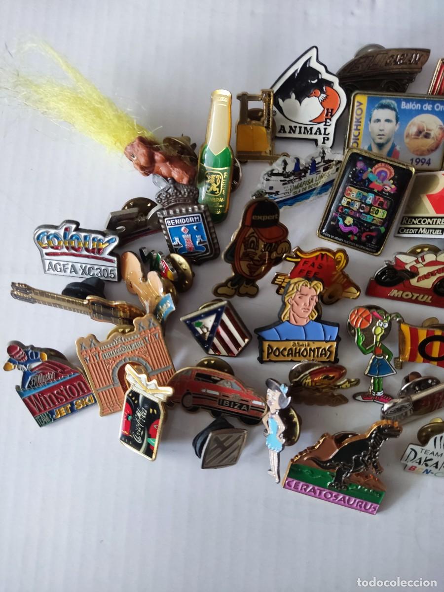 Pins de colecci&oacute;n: LOTE DE 75 PINS DE TEMATICA DIVERSA - Foto 2