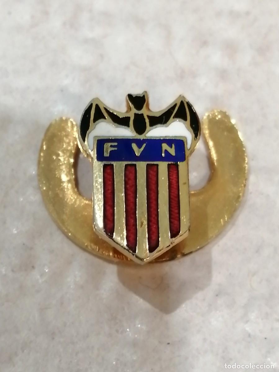 Pins de colecci&oacute;n: PIN 000 &Uacute;NICO FEDERACI&Oacute;N VALENCIANA NATACI&Oacute;N VALENCIA ESMALTADO FUEGO ANTIGUO A&Ntilde;OS 50 BA&Ntilde;ADO ORO FVN