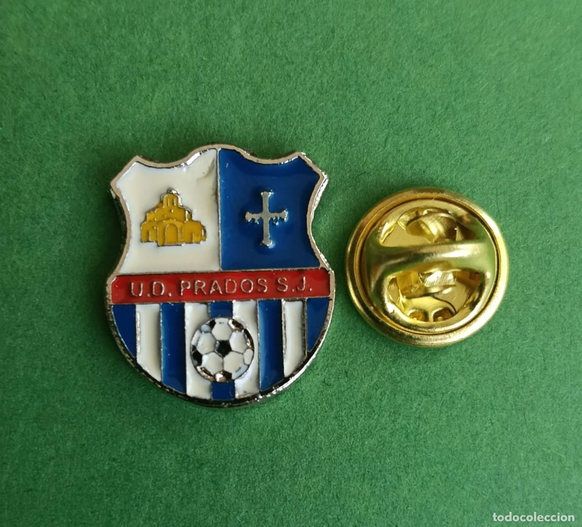 Pins de cole&ccedil;&atilde;o: PIN FUTBOL - NO ESMALTE - U.D. PRADOS SAN JULIAN - OVIEDO - ASTURIAS - 130204
