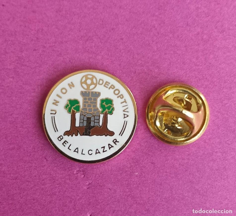 Pin's de collection: PIN FUTBOL - ESMALTE - U.D. BELALCAZAR - BELALCAZAR - CORDOBA - 130215